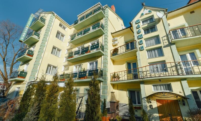 Вілла Жасмін Вілла Жасмін - 87610130 1 795x477